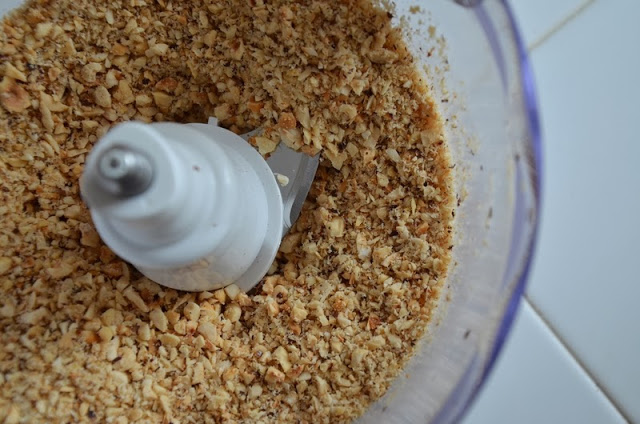 Healthy Homemade Nutella (sugarless and vegan)